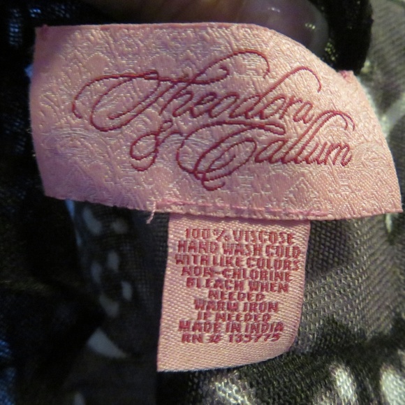 THEODORA CALLUM SCARF PAISLEY FLORAL SCARF * - Picture 7 of 7